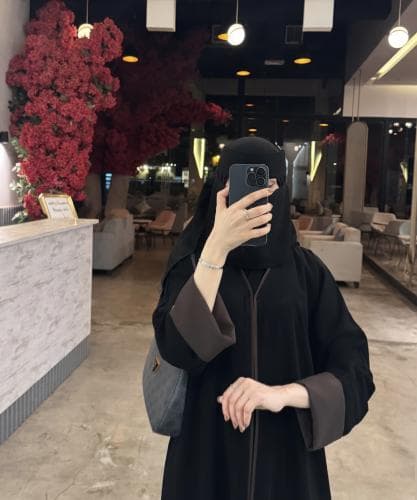 عباية كرز بني